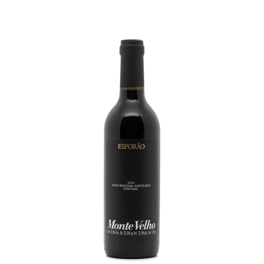 Monte Velho wine bottle with a ruby color, featuring aromas of red and wild berries, perfect for wine lovers.
