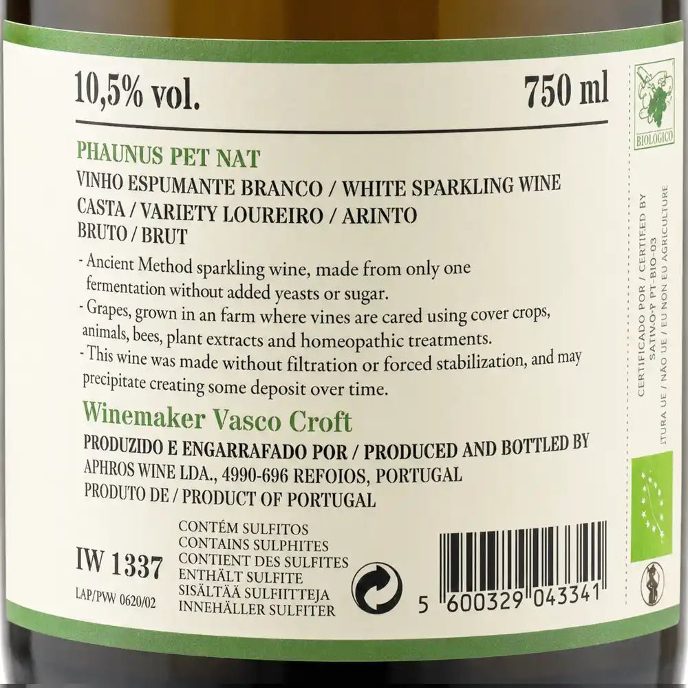 Close-up of a wine bottle label in Portuguese, showing the brand Phaedon Pet Nat and producer Winemaker Vasco Croft, with volume information 750 ml and a barcode.