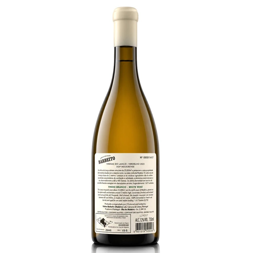 Back view of a 750 ml glass bottle of Barreto Valtellina DOC white wine, showing the detailed product label and cream-colored screw cap against a white background.