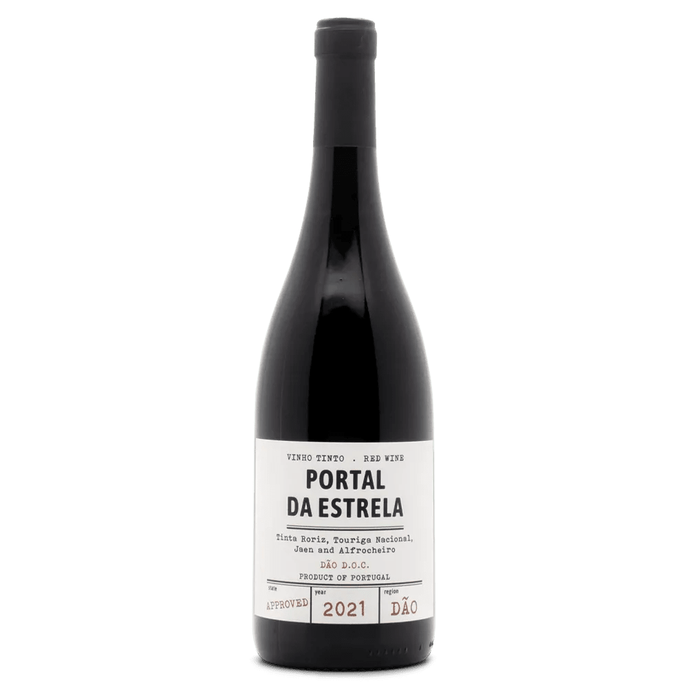 Wine bottle with 'Portal da Estrela' label on a white background