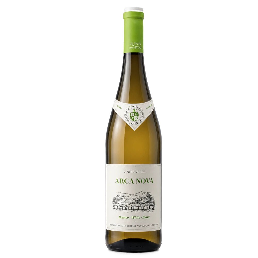 A bottle of Arca Nova white Vinho Verde featuring a dark green glass bottle, a light green foil capsule, and a white label with green and black text.
