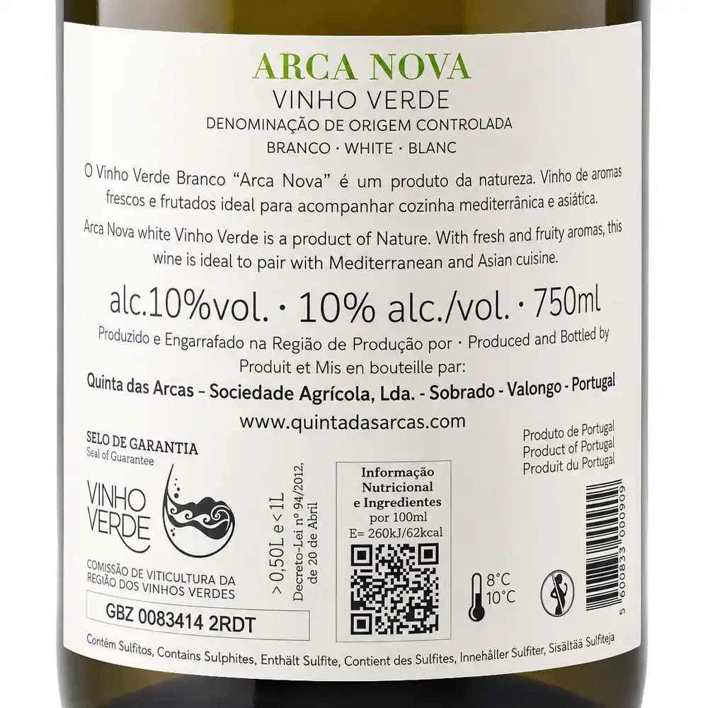 The back of a white wine bottle label for Arca Nova Vinho Verde, showing Portuguese and English text, ingredients, nutritional info, a QR code, and a barcode.